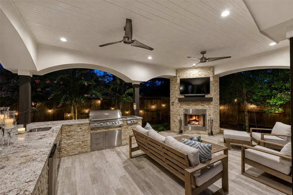 923 Chinquapin Place Houston, TX 77094