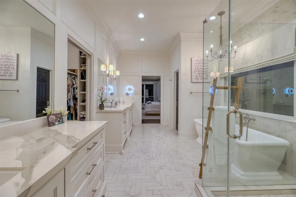 923 Chinquapin Place Houston, TX 77094