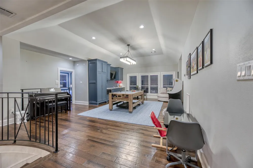 923 Chinquapin Place Houston, TX 77094