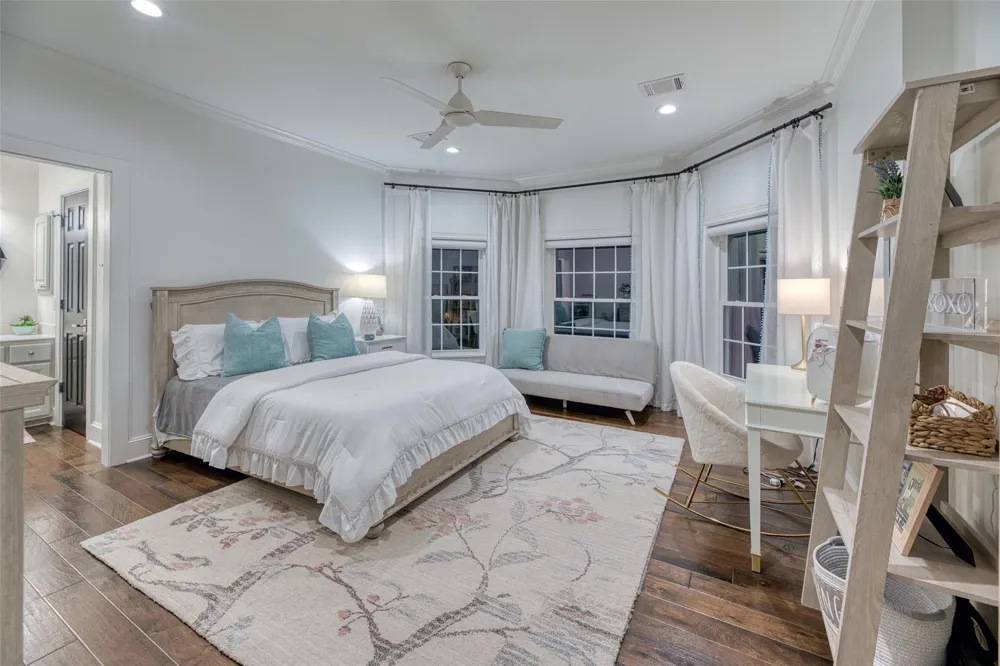 923 Chinquapin Place Houston, TX 77094