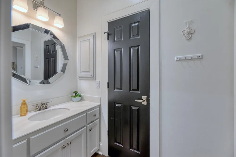 923 Chinquapin Place Houston, TX 77094