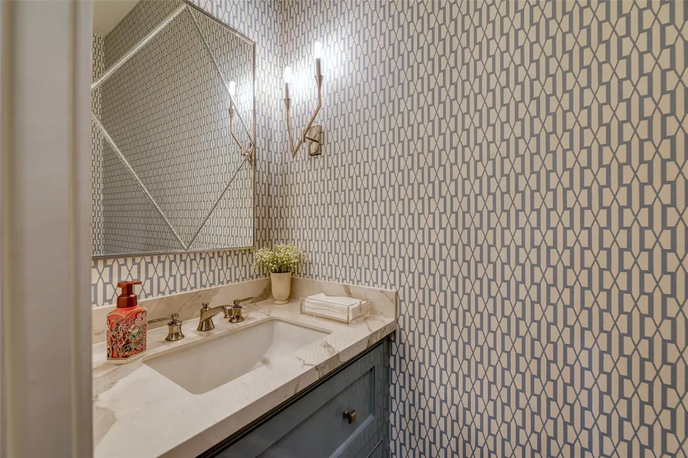 923 Chinquapin Place Houston, TX 77094