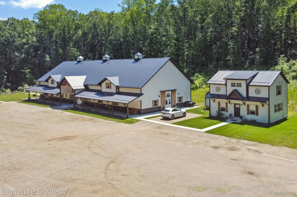 15165 MAIN STREET Buchanan City, MI 49107