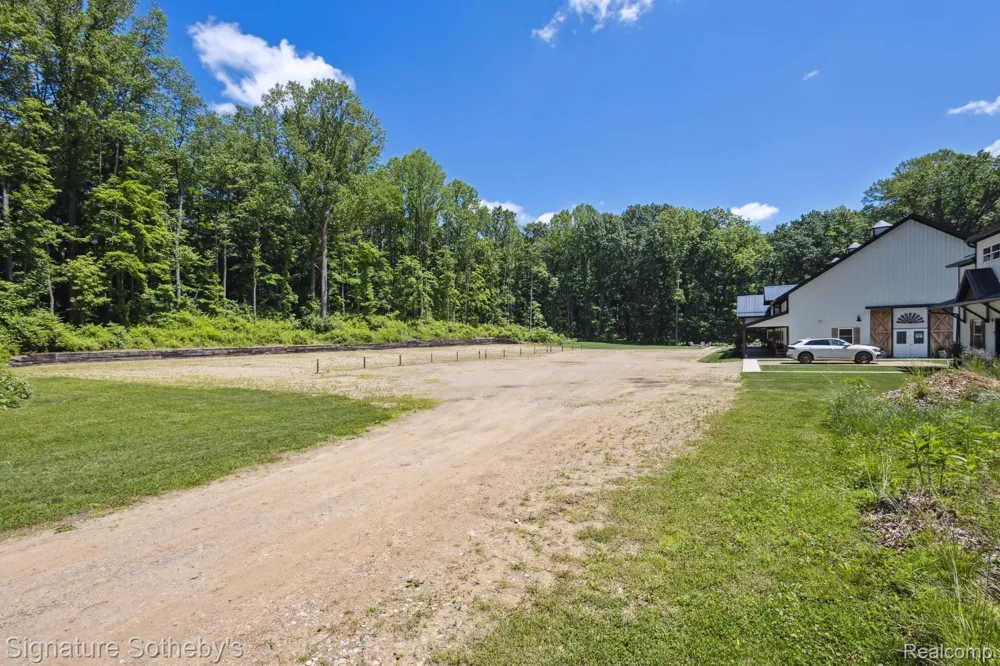 15165 MAIN STREET Buchanan City, MI 49107