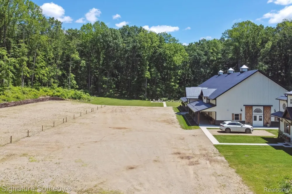 15165 MAIN STREET Buchanan City, MI 49107