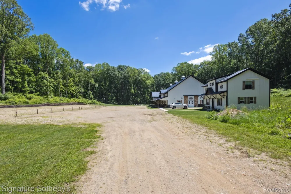 15165 MAIN STREET Buchanan City, MI 49107