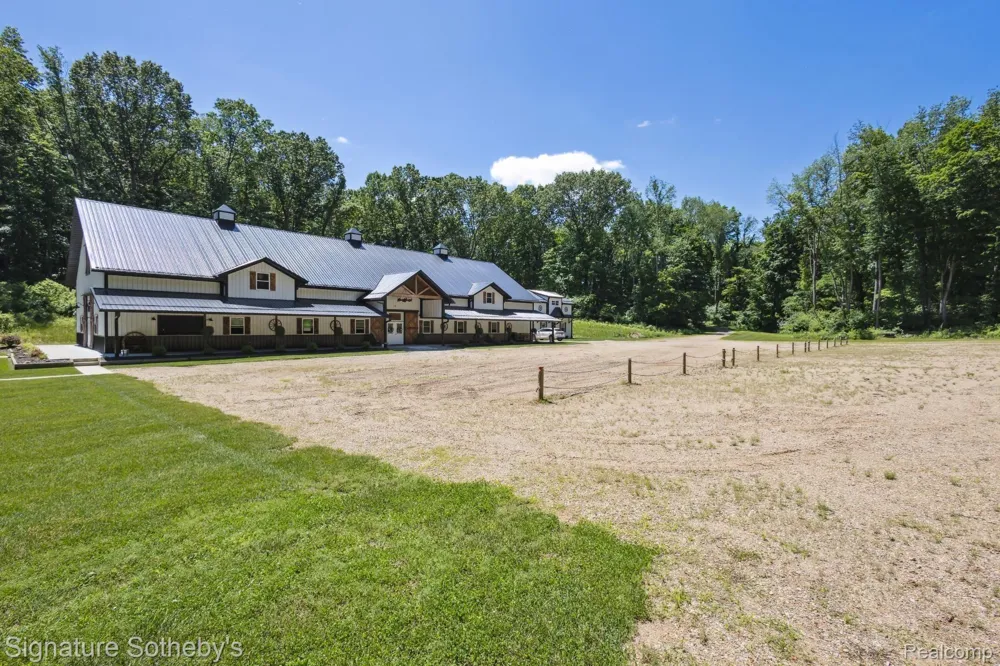 15165 MAIN STREET Buchanan City, MI 49107