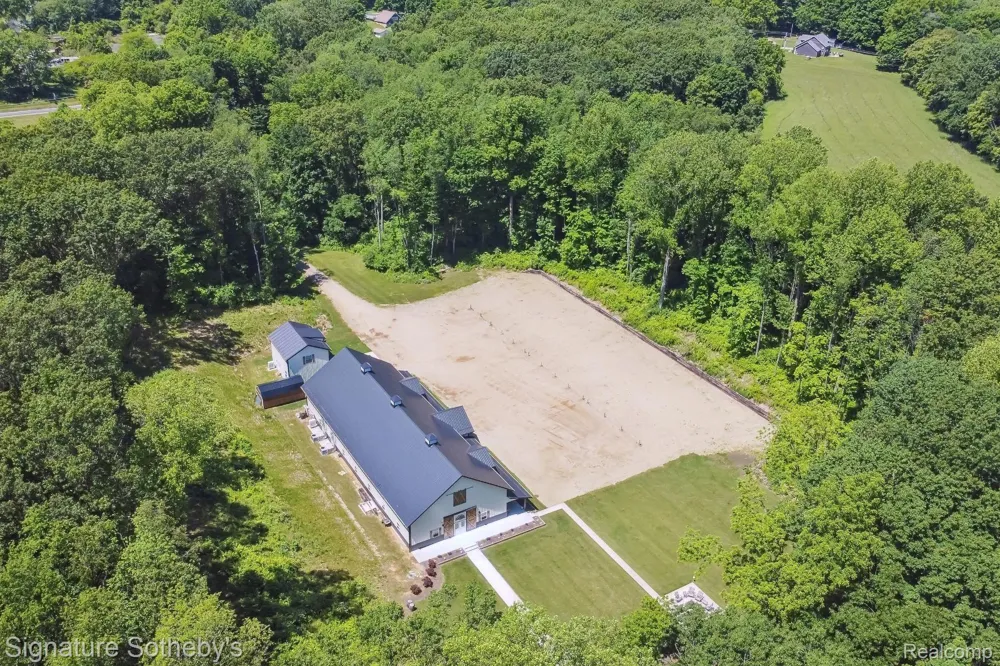 15165 MAIN STREET Buchanan City, MI 49107