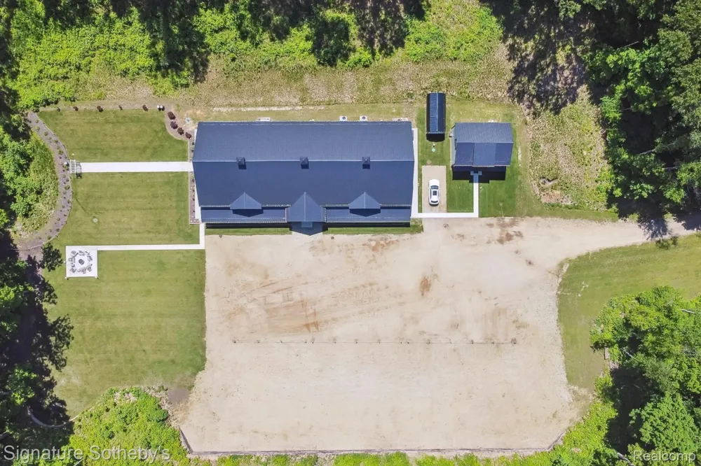 15165 MAIN STREET Buchanan City, MI 49107