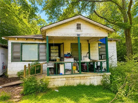 3779 Dorothy Drive