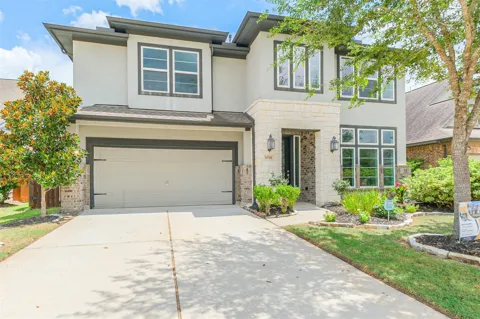 10914 Crestwood Point Circle