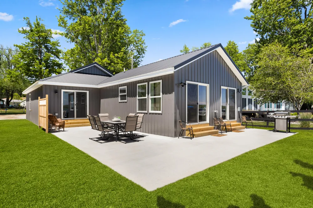 2751 Russell Drive Wayland, MI 49348