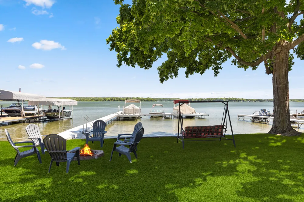 2751 Russell Drive Wayland, MI 49348