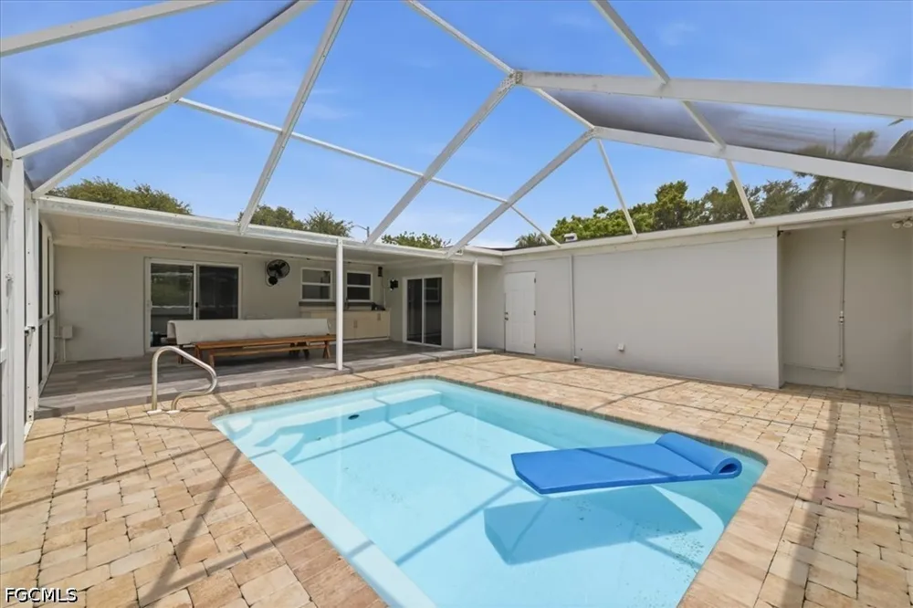 Winkler Avenue Fort Myers, FL 33901