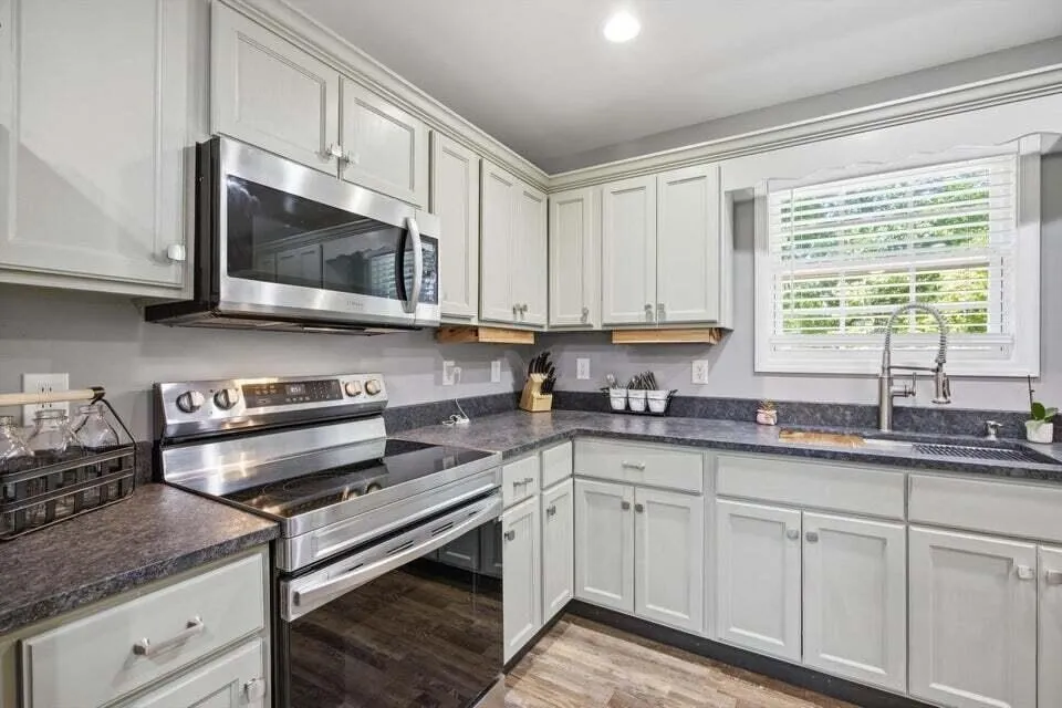 2704 Quarles Road Rocky Face, GA 30740
