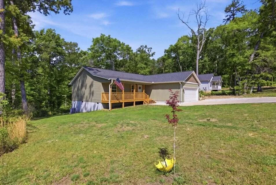2704 Quarles Road Rocky Face, GA 30740