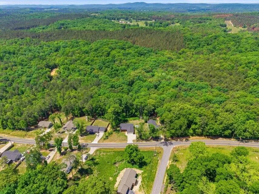 2704 Quarles Road Rocky Face, GA 30740