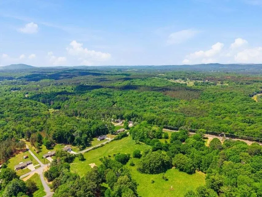 2704 Quarles Road Rocky Face, GA 30740