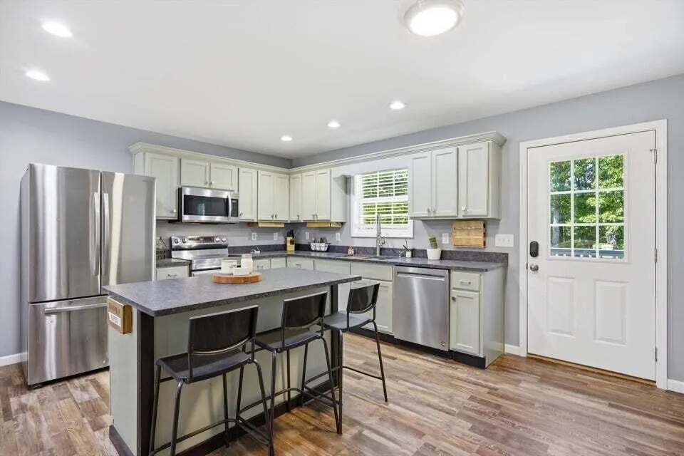 2704 Quarles Road Rocky Face, GA 30740