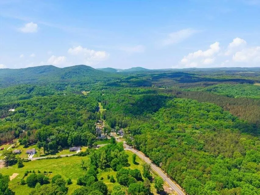 2704 Quarles Road Rocky Face, GA 30740