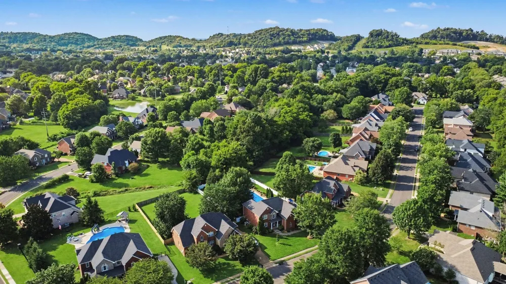 1185 McCoury Ln Spring Hill, TN 37174