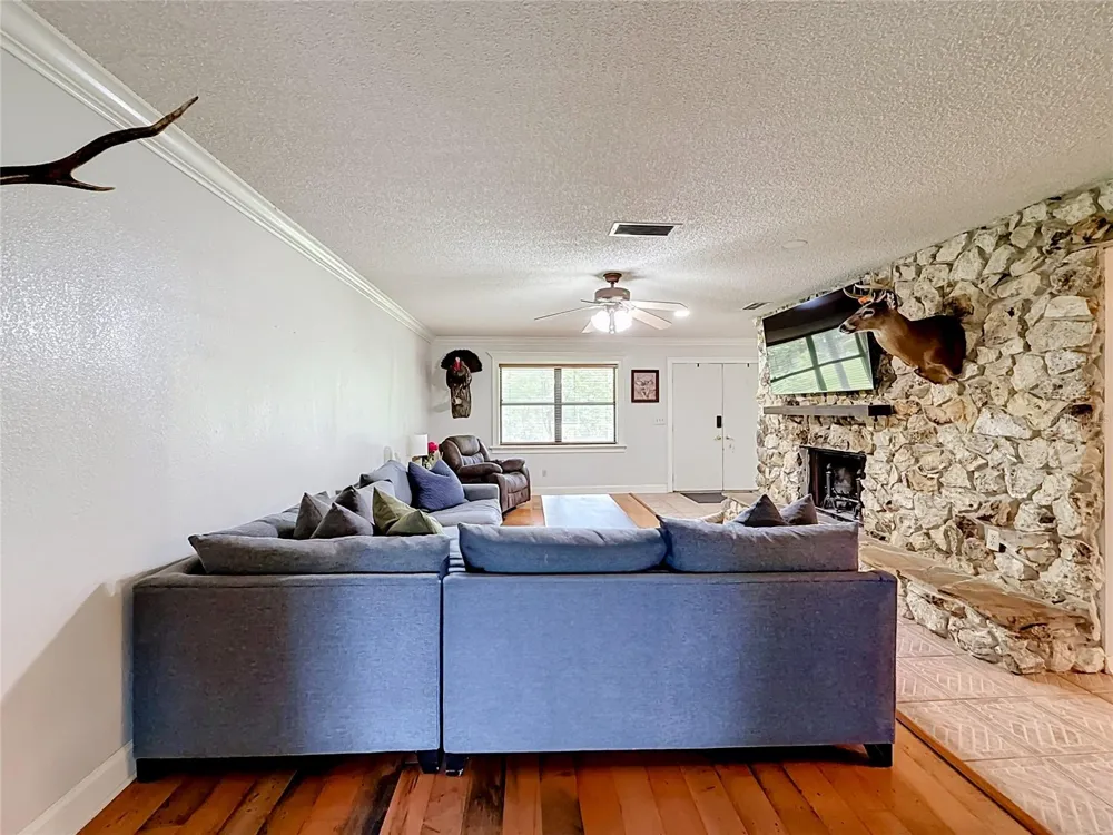 26586 SE HIGHWAY 42 Umatilla, FL 32784