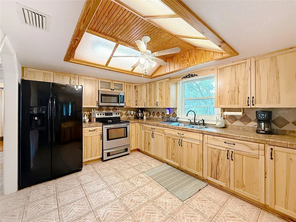 26586 SE HIGHWAY 42 Umatilla, FL 32784
