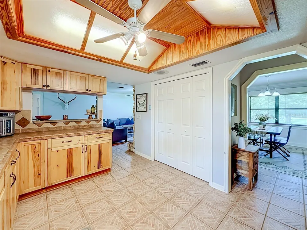 26586 SE HIGHWAY 42 Umatilla, FL 32784