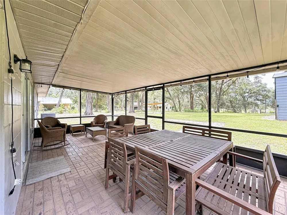 26586 SE HIGHWAY 42 Umatilla, FL 32784