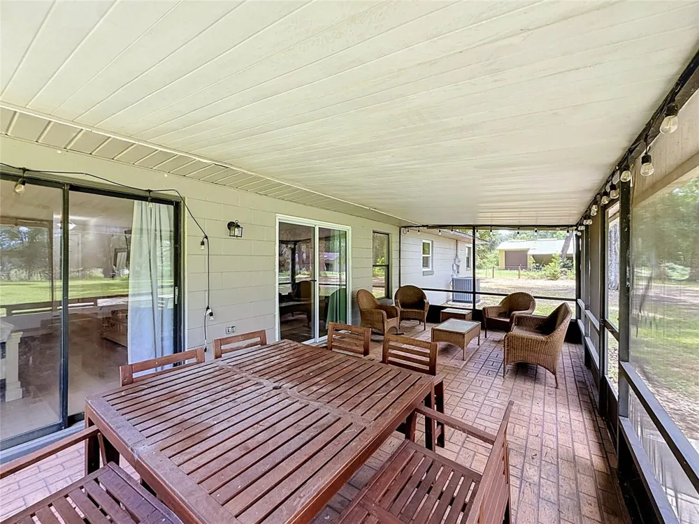 26586 SE HIGHWAY 42 Umatilla, FL 32784
