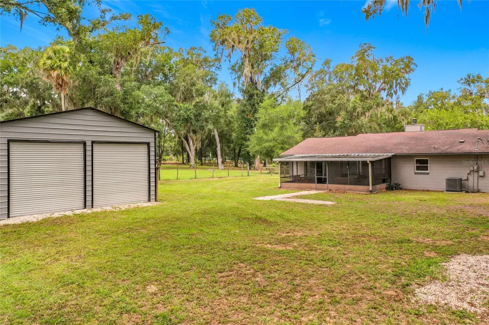 26586 SE HIGHWAY 42 Umatilla, FL 32784