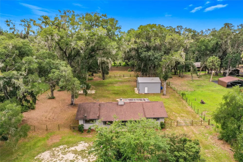 26586 SE HIGHWAY 42 Umatilla, FL 32784