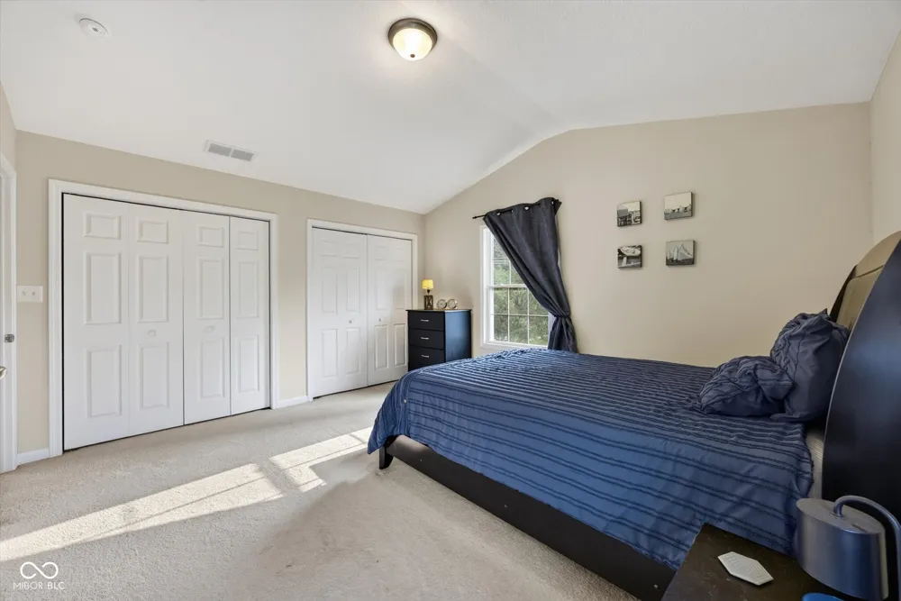 5676 W Vinca Lane W Ellettsville, IN 47429