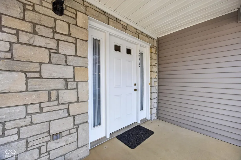5676 W Vinca Lane W Ellettsville, IN 47429