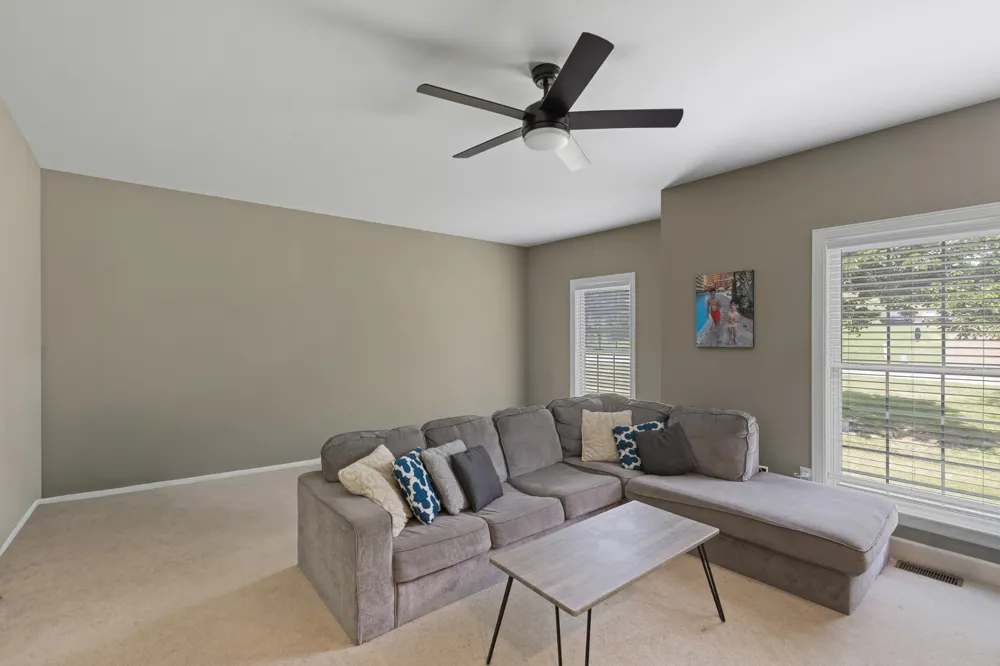 812 Lynn Dr Goodlettsville, TN 37072