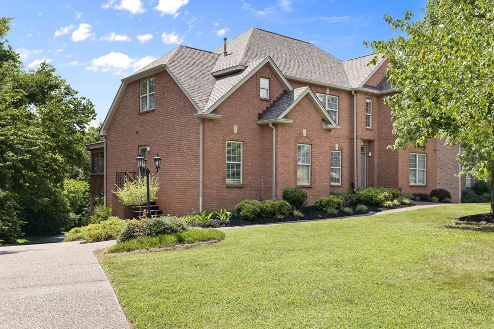 812 Lynn Dr Goodlettsville, TN 37072
