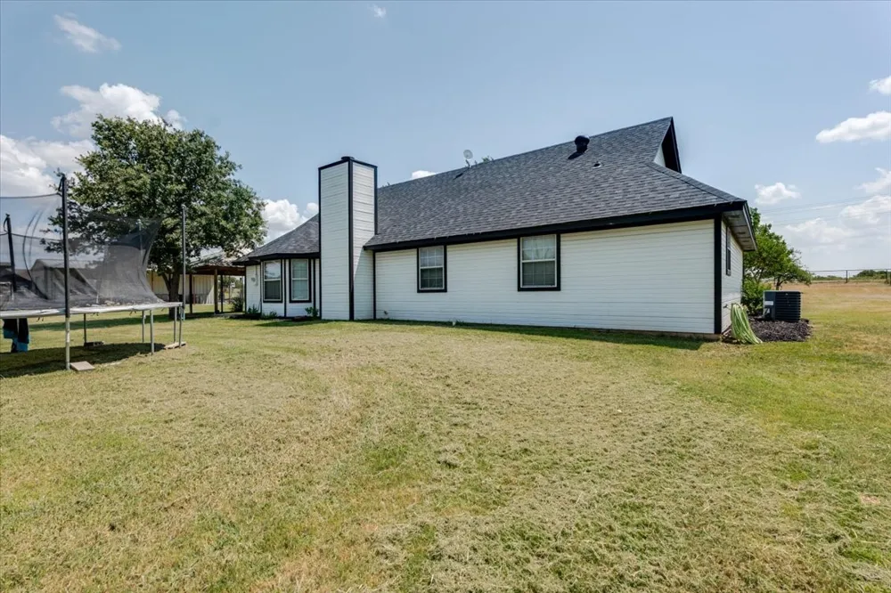 1870 Ross Lane Springtown, TX 76082