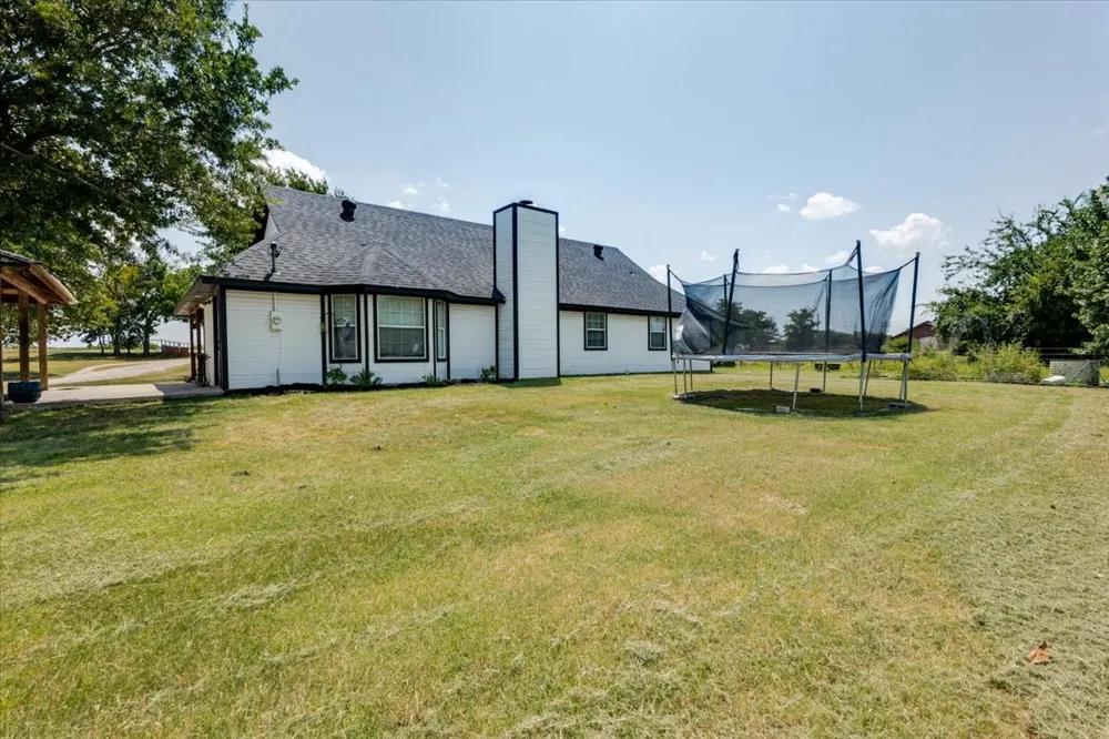 1870 Ross Lane Springtown, TX 76082