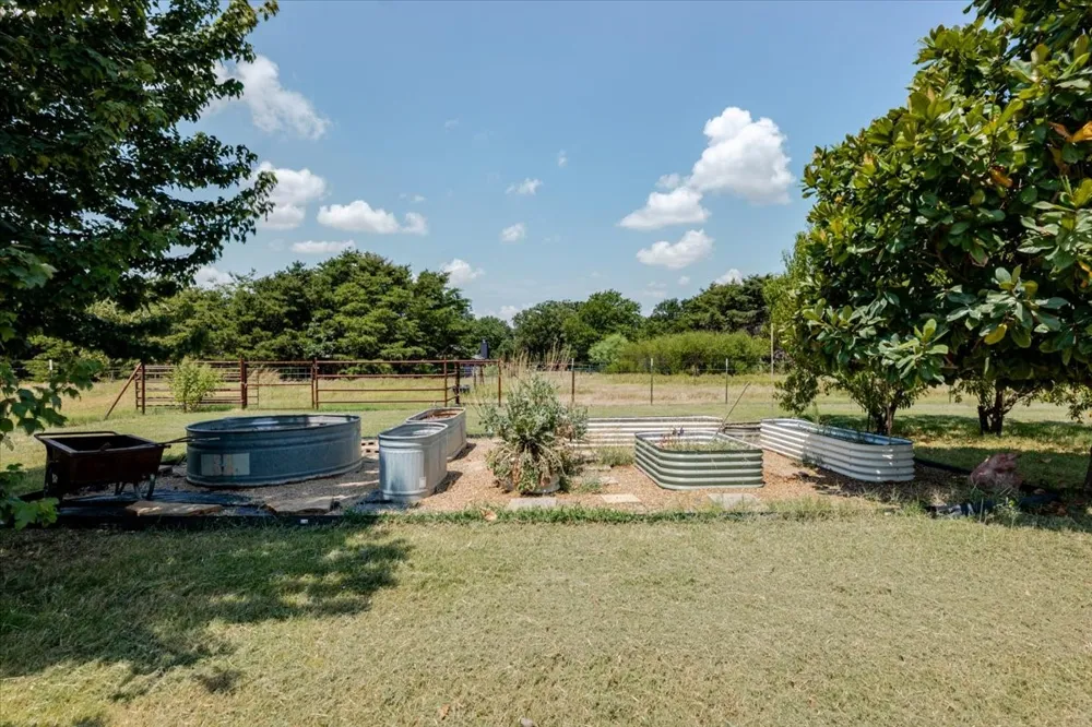 1870 Ross Lane Springtown, TX 76082