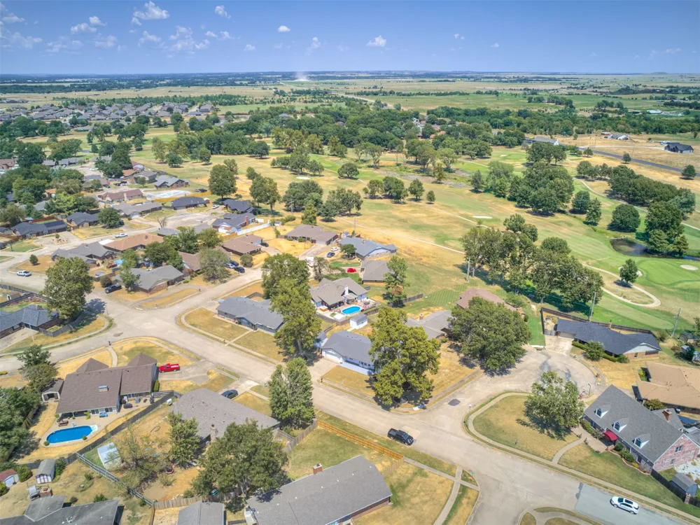 6644 SE Quail Ridge Road Bartlesville, OK 74006