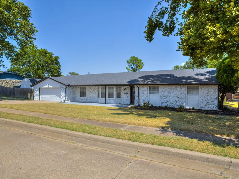 6644 SE Quail Ridge Road Bartlesville, OK 74006