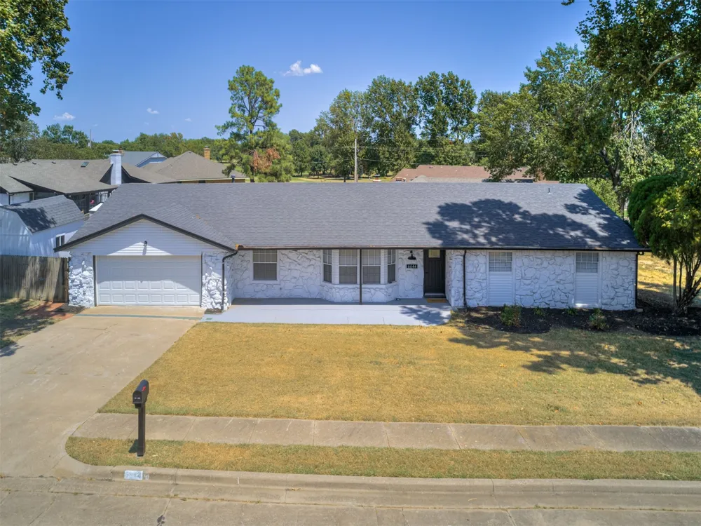 6644 SE Quail Ridge Road Bartlesville, OK 74006