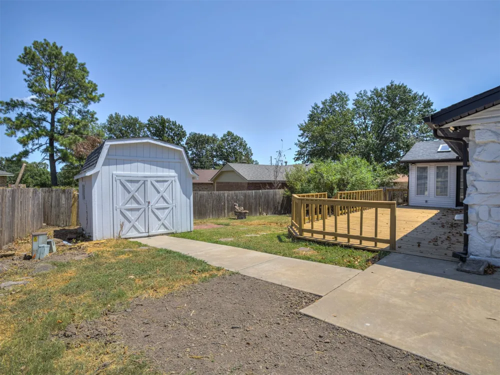 6644 SE Quail Ridge Road Bartlesville, OK 74006