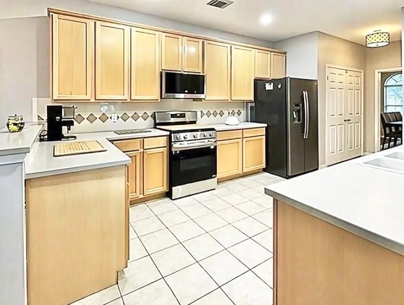 7314 Avalon Court Pasadena, TX 77505