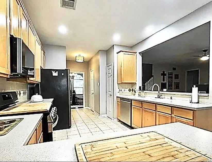 7314 Avalon Court Pasadena, TX 77505