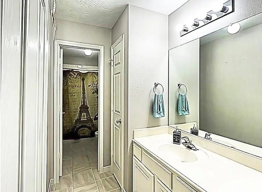 7314 Avalon Court Pasadena, TX 77505