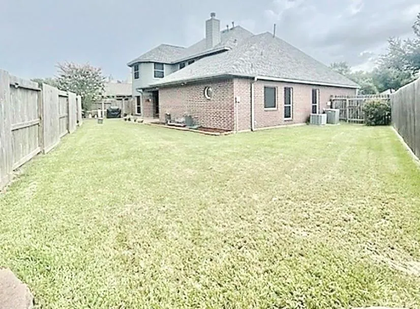 7314 Avalon Court Pasadena, TX 77505