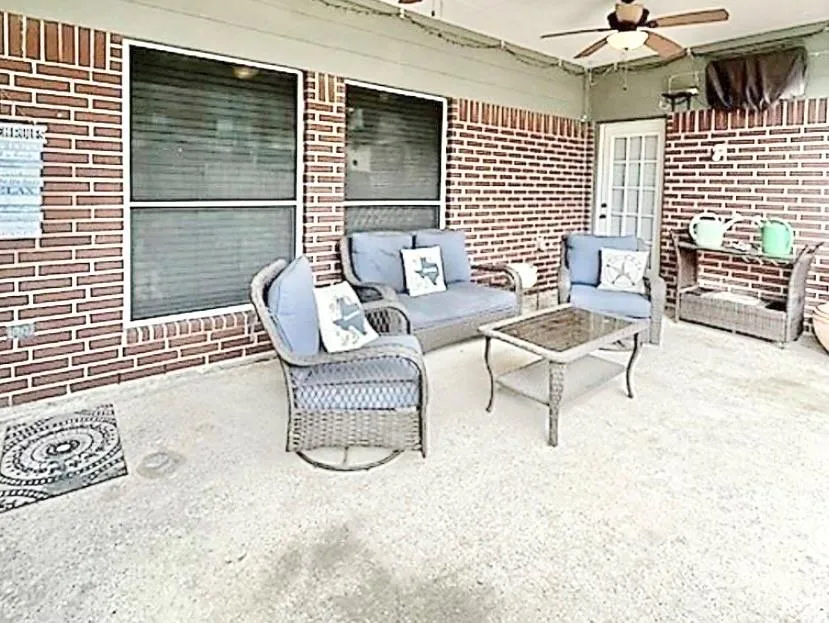7314 Avalon Court Pasadena, TX 77505