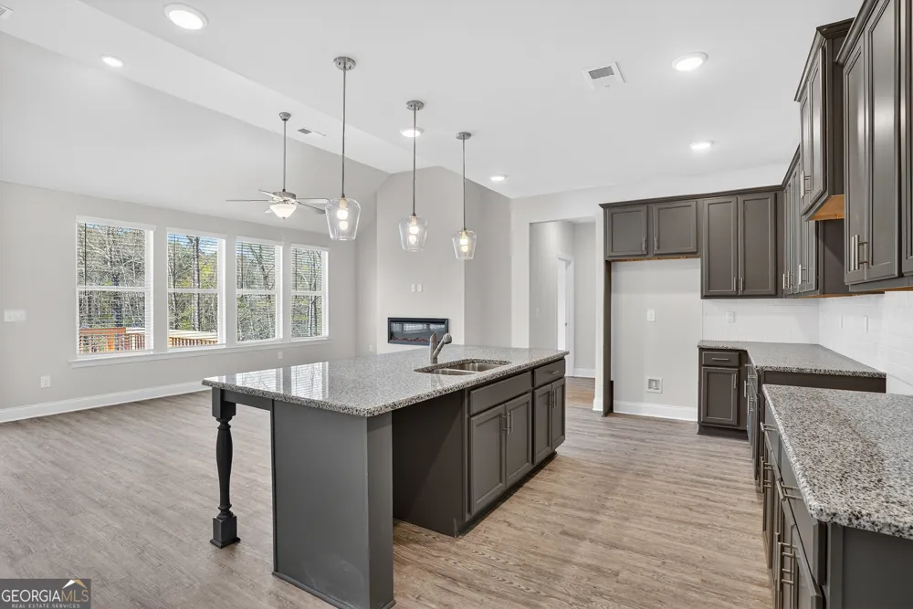 58 Cooper DR Mansfield, GA 30055