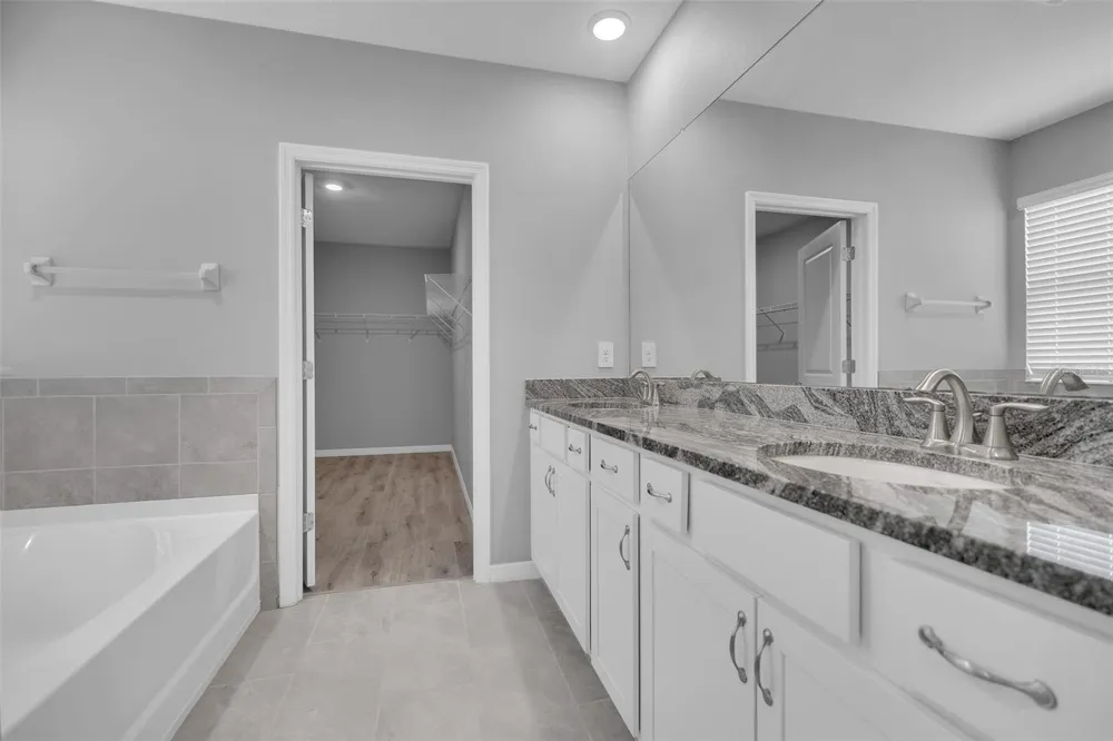 5748 WOODLAND SAGE DRIVE Sarasota, FL 34238